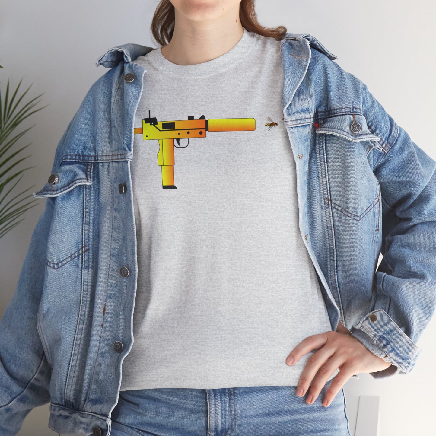 Mac 11 with Bee Bluntsm(T-shirt)