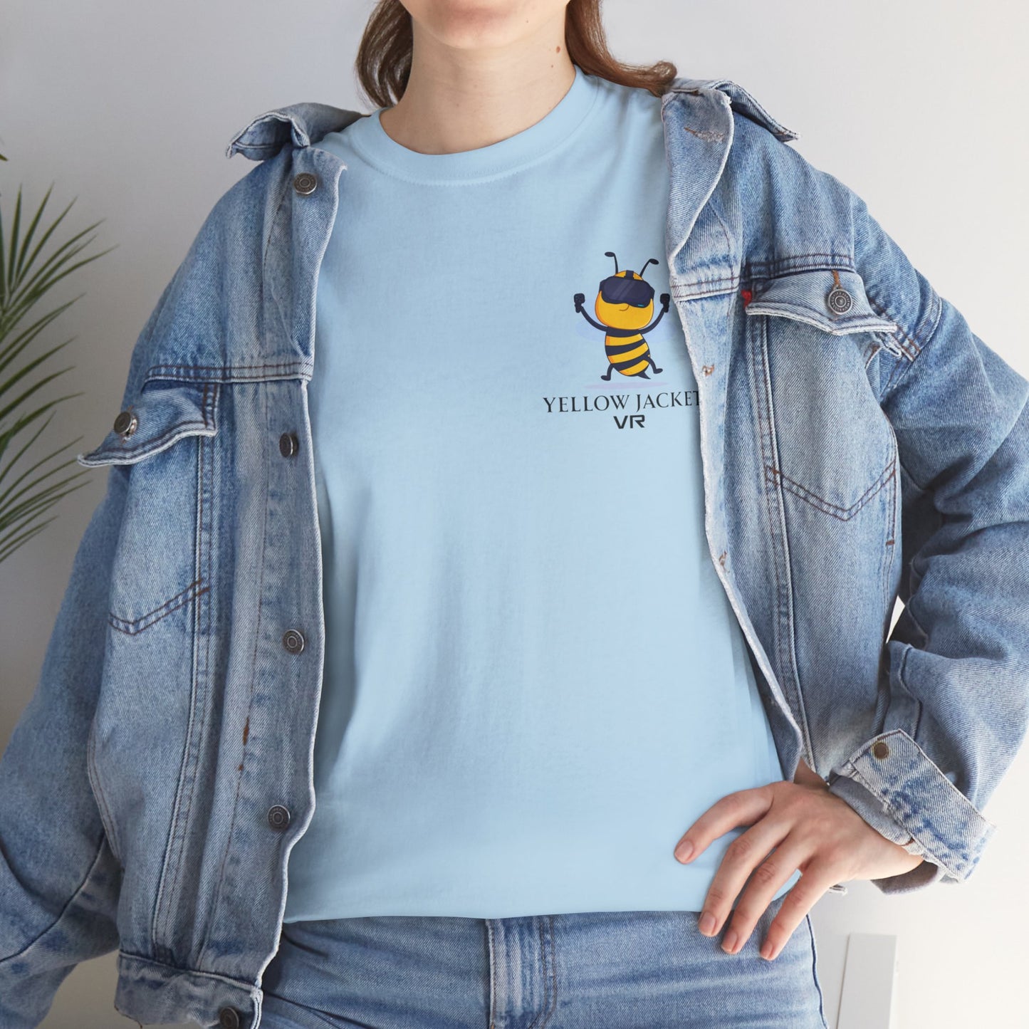 Yellow Jacket VR gaming (T-shirt)