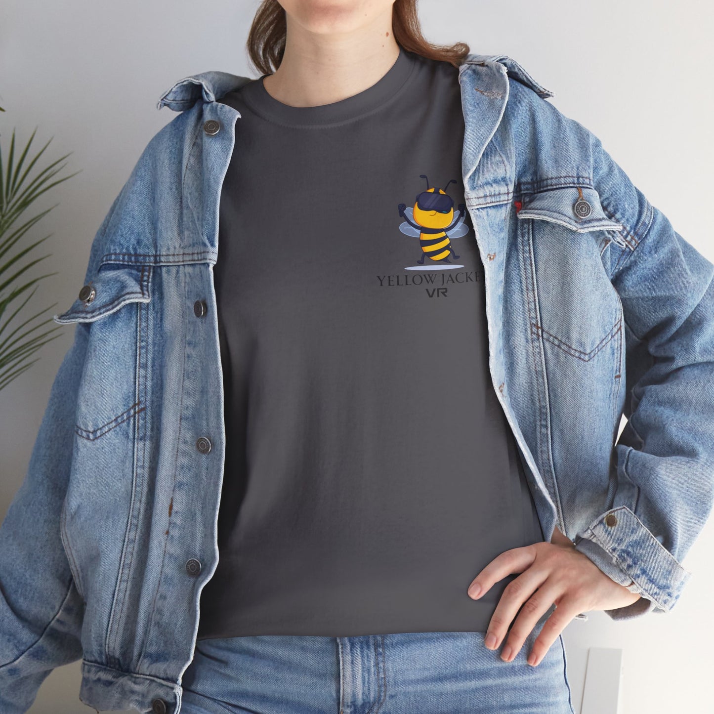 Yellow Jacket VR gaming (T-shirt)